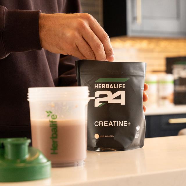 Herbalife H24 Creatine+ alongside a Formula 1 nutritional shake